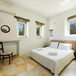 Aeolos With 2 Private Pools